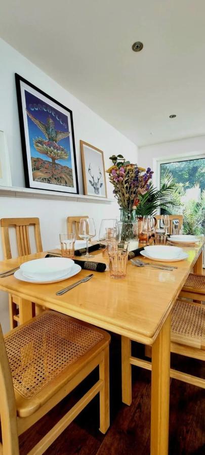 Stylish 3 Bedroom Townhouse In Brockley With Large Garden Londra