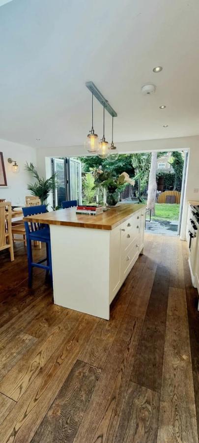 Stylish 3 Bedroom Townhouse In Brockley With Large Garden Casa vacanze *